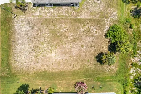 74 Long Meadow Court Rotonda West FL 33947