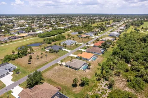 74 Long Meadow Court Rotonda West FL 33947