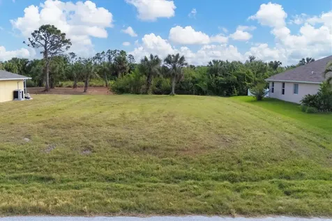 74 Long Meadow Court Rotonda West FL 33947