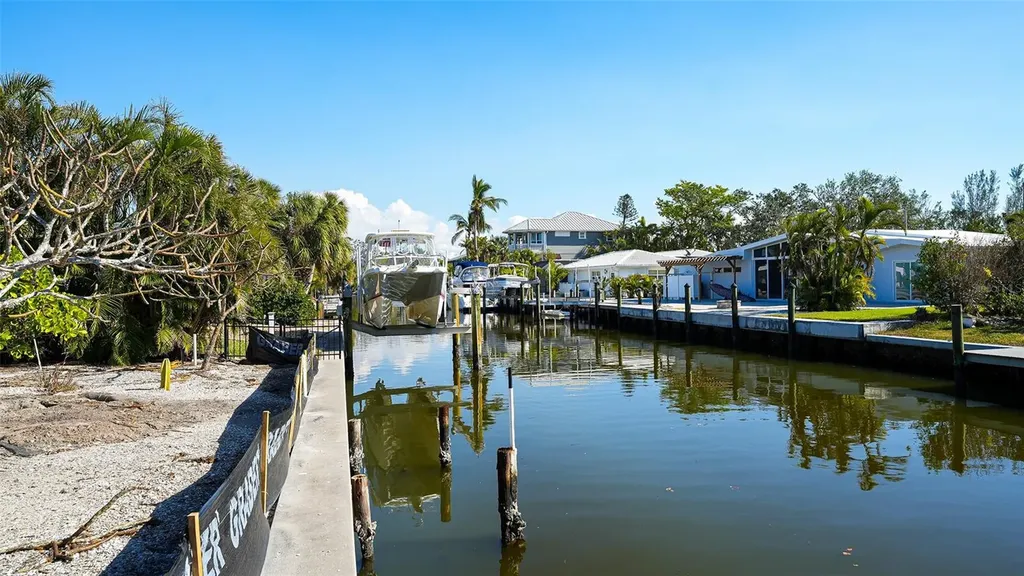 660 Longview Drive Longboat Key FL 34228