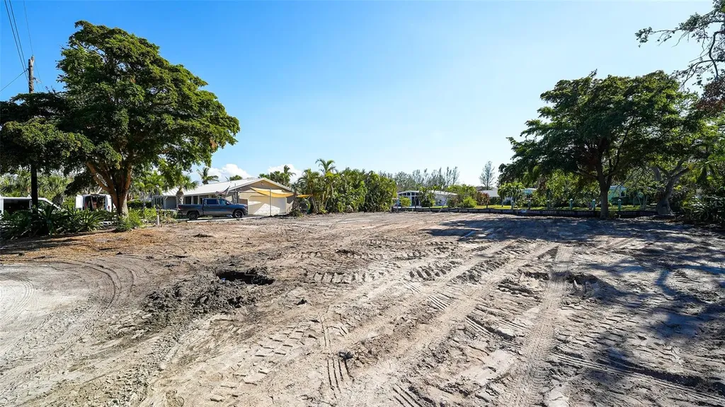 660 Longview Drive Longboat Key FL 34228