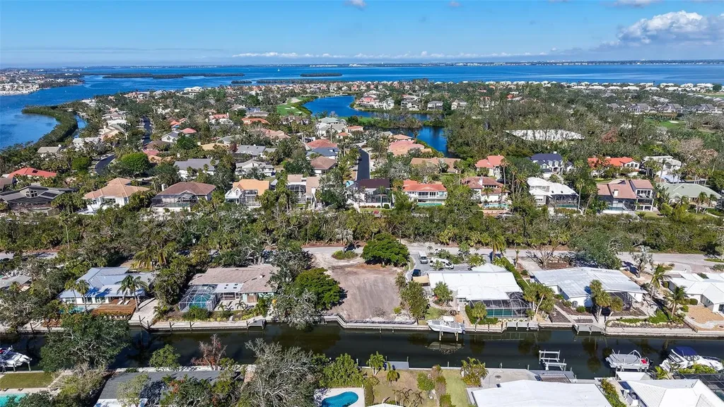 660 Longview Drive Longboat Key FL 34228