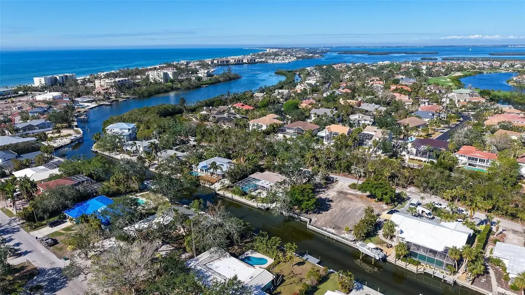 660 Longview Drive Longboat Key FL 34228