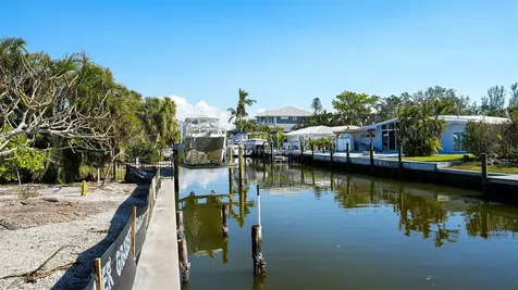 660 Longview Drive Longboat Key FL 34228