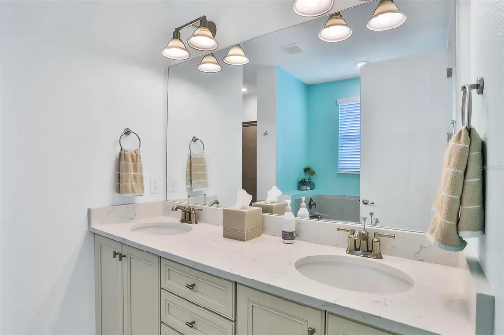 3056 Parrot Head Place Kissimmee FL 34747