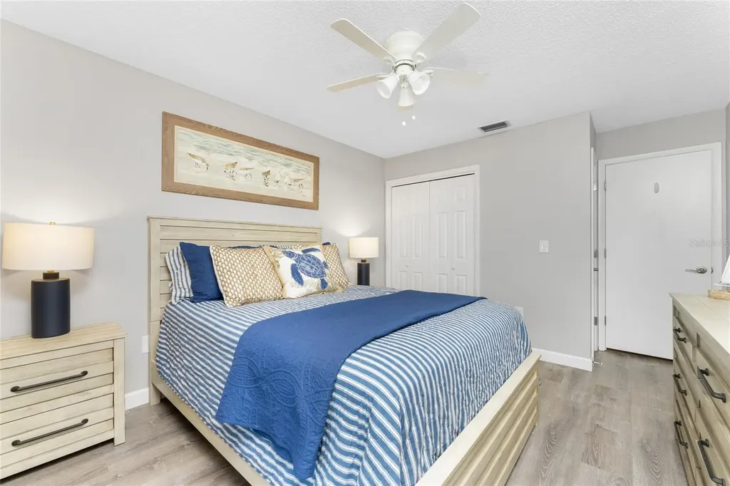 5041 N Beach Road Englewood FL 34223