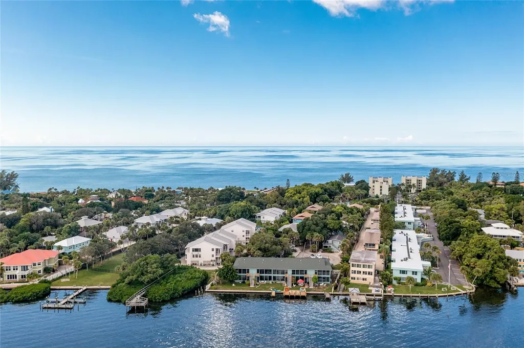 5041 N Beach Road Englewood FL 34223