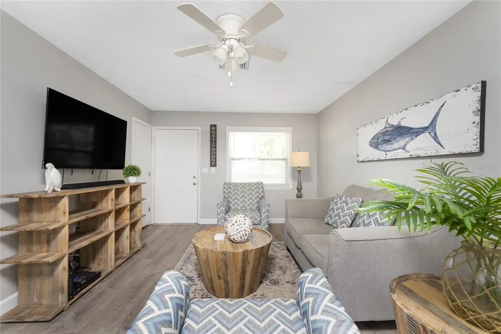 5041 N Beach Road Englewood FL 34223