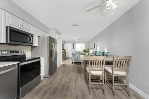 5041 N Beach Road Englewood FL 34223