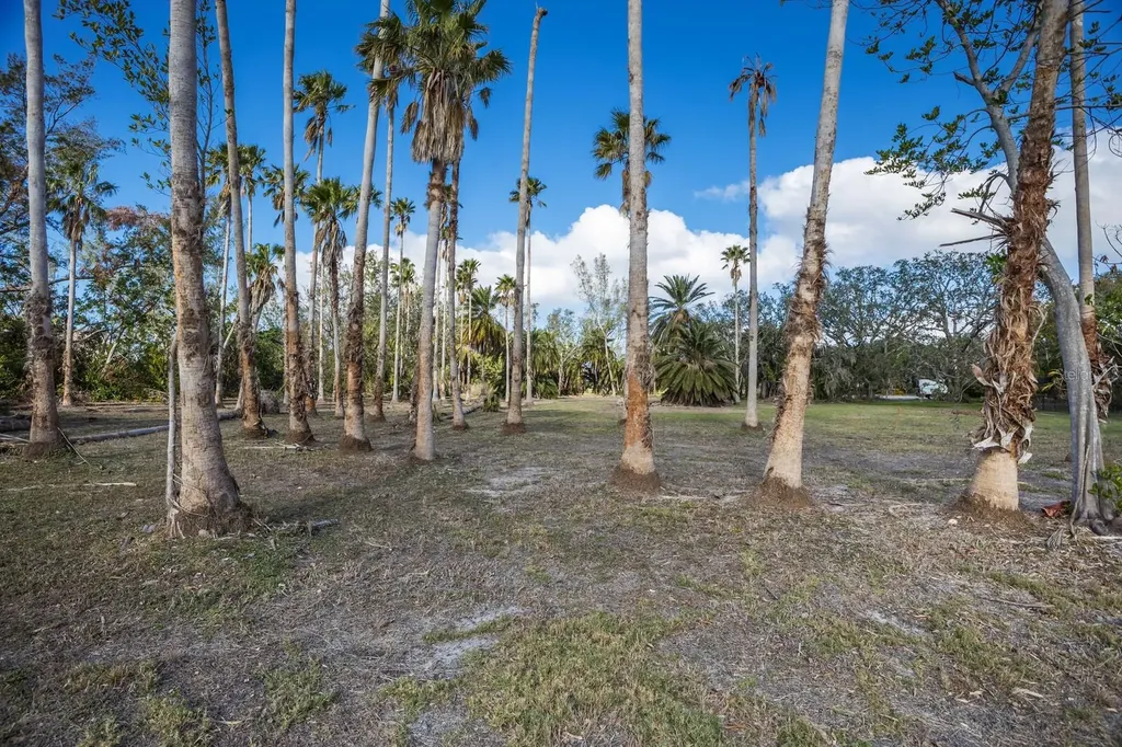 9205 9th Avenue NW Bradenton FL 34209