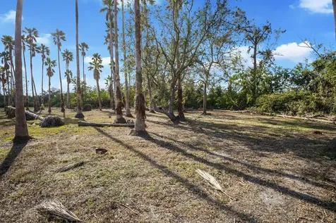 9205 9th Avenue NW Bradenton FL 34209