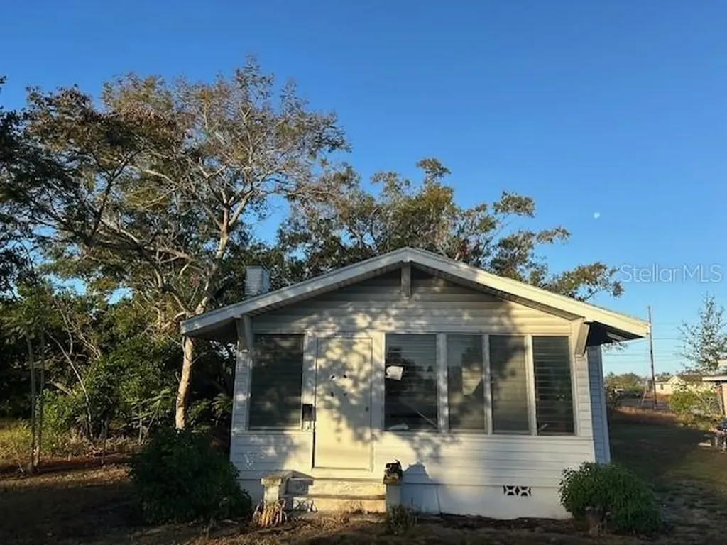 324 N 13th Street Haines City FL 33844
