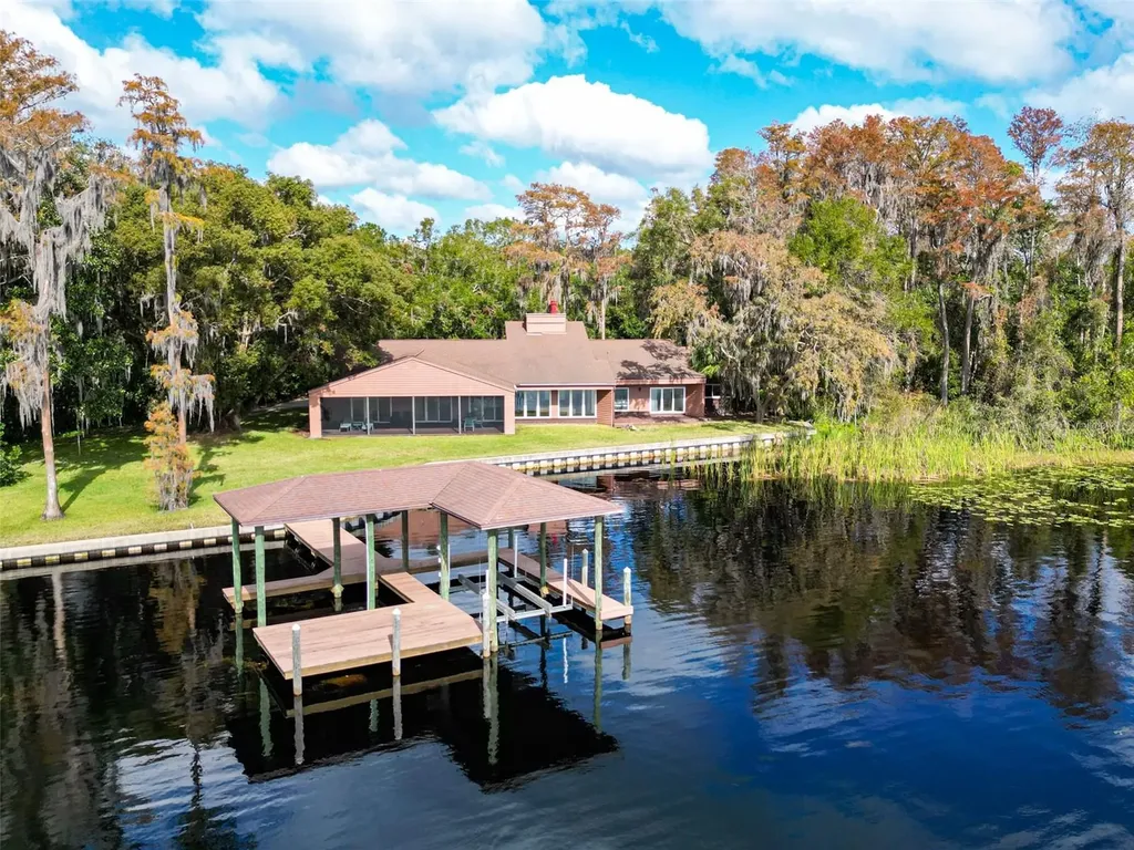 18120 Wayne Road Odessa FL 33556