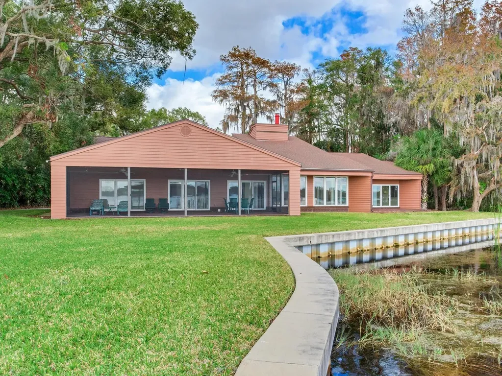 18120 Wayne Road Odessa FL 33556