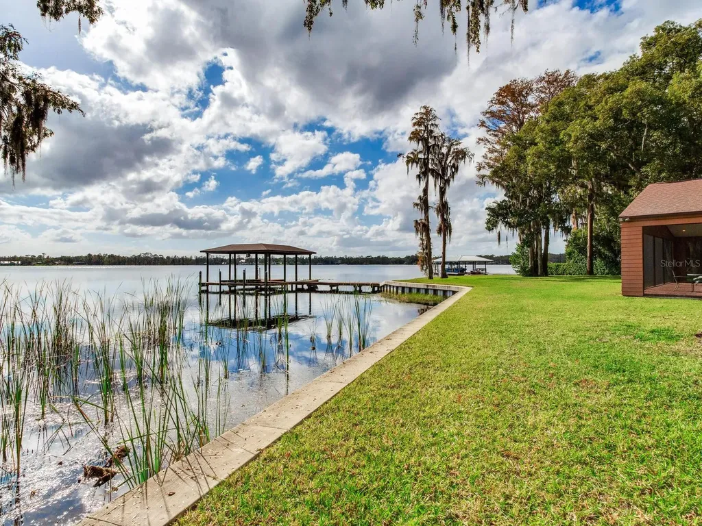 18120 Wayne Road Odessa FL 33556