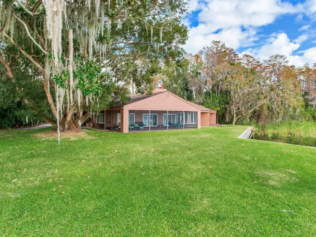 18120 Wayne Road Odessa FL 33556