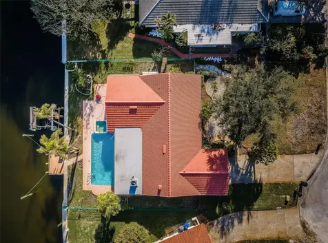 2084 Iowa Avenue NE St Petersburg FL 33703