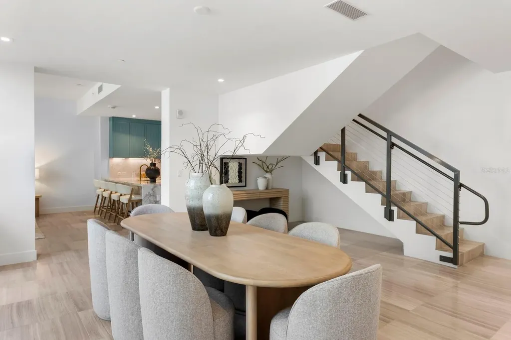 3020 W Santiago Street Tampa FL 33629