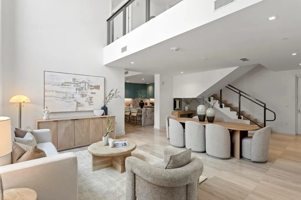 3020 W Santiago Street Tampa FL 33629