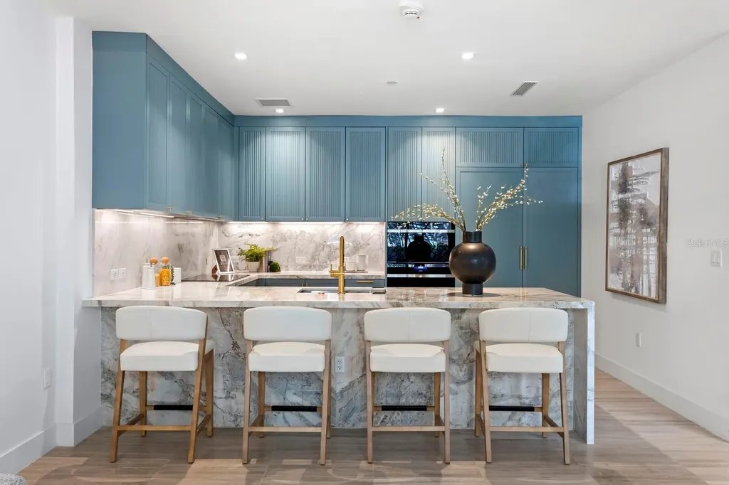 3020 W Santiago Street Tampa FL 33629