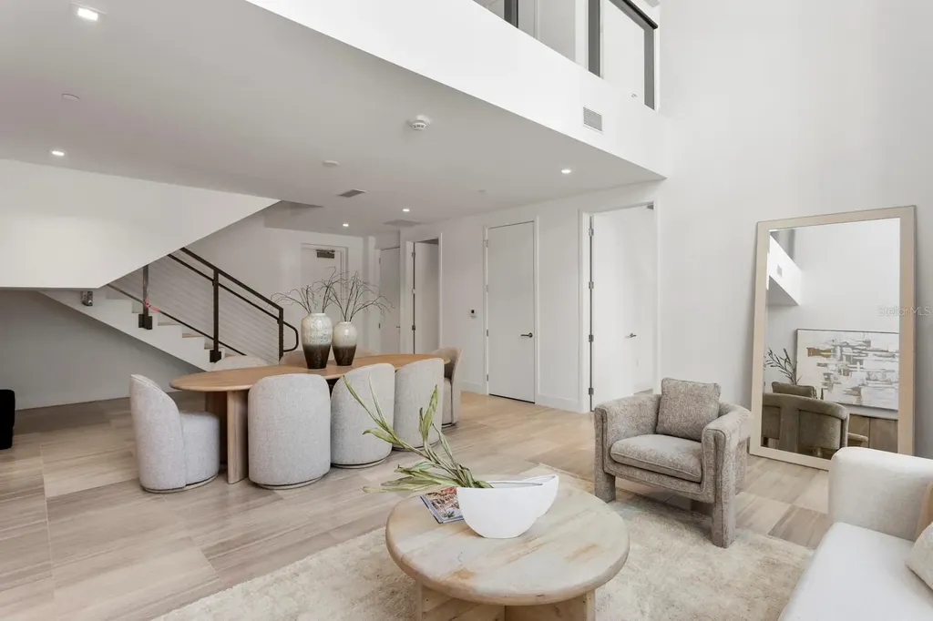 3020 W Santiago Street Tampa FL 33629