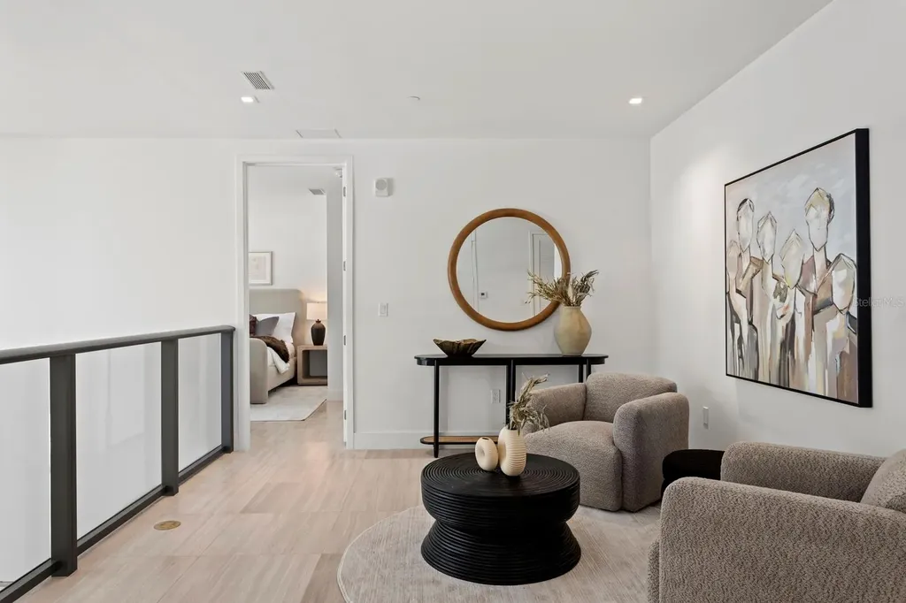 3020 W Santiago Street Tampa FL 33629