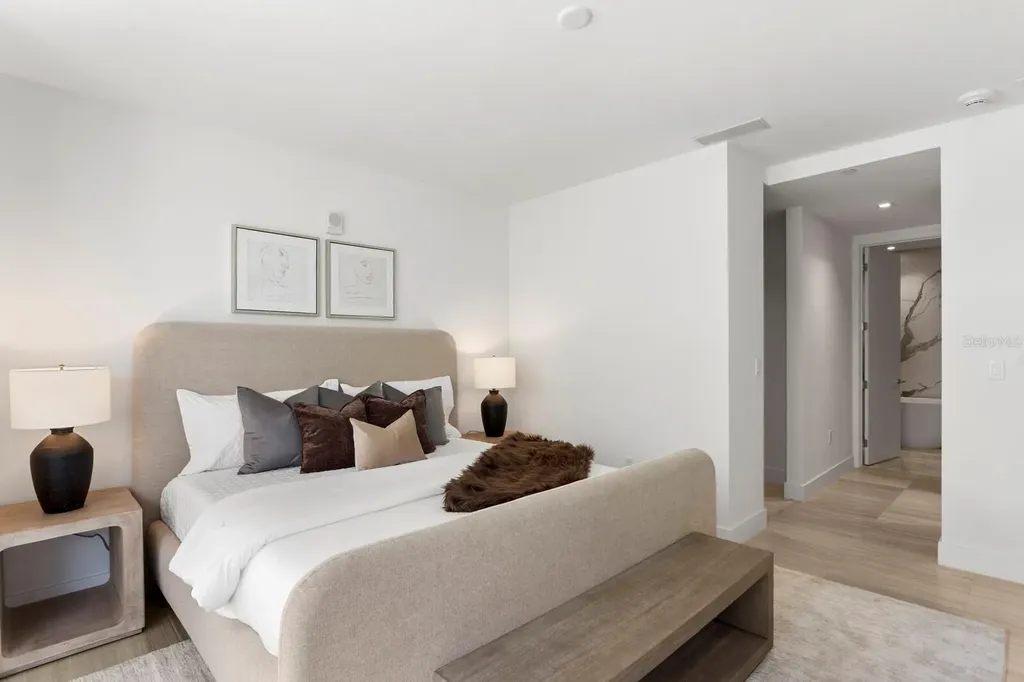 3020 W Santiago Street Tampa FL 33629