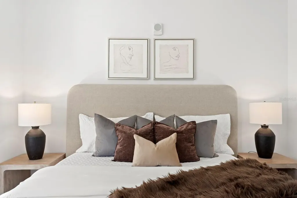 3020 W Santiago Street Tampa FL 33629