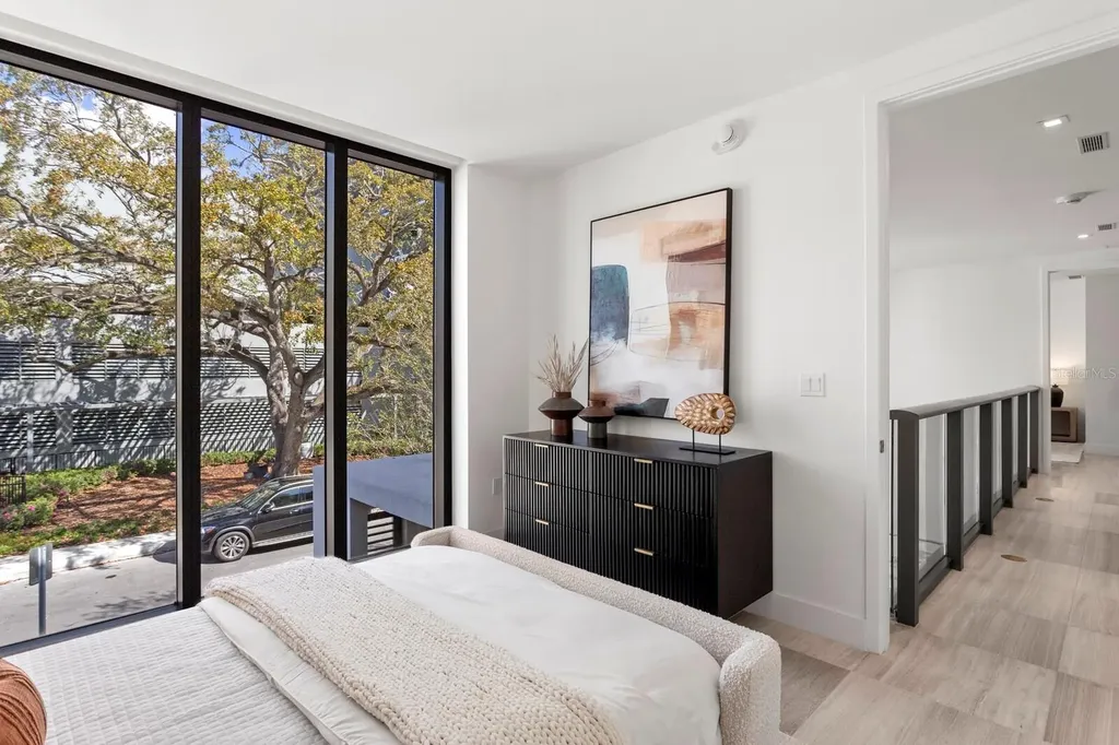 3020 W Santiago Street Tampa FL 33629