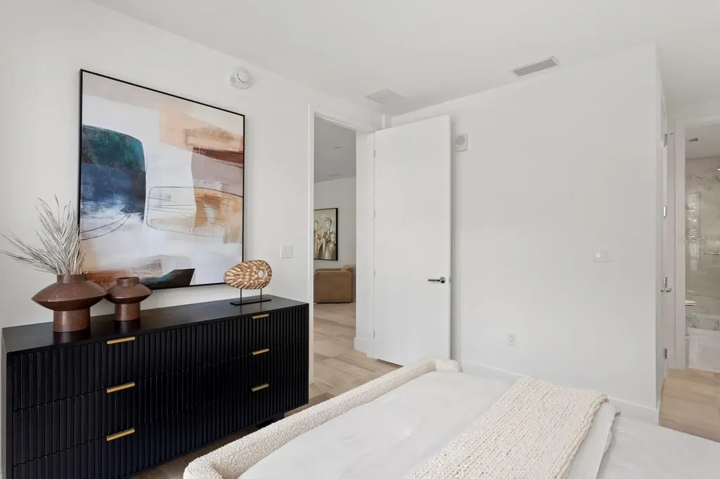 3020 W Santiago Street Tampa FL 33629