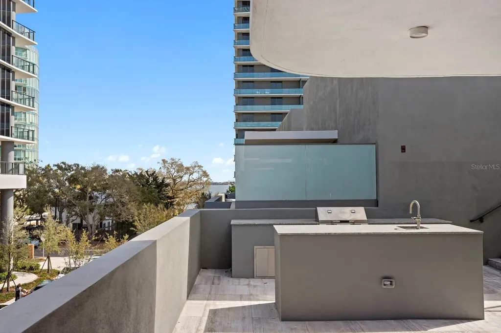 3020 W Santiago Street Tampa FL 33629