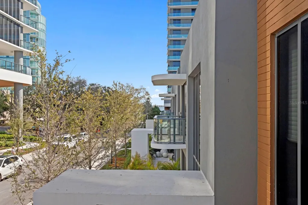 3020 W Santiago Street Tampa FL 33629