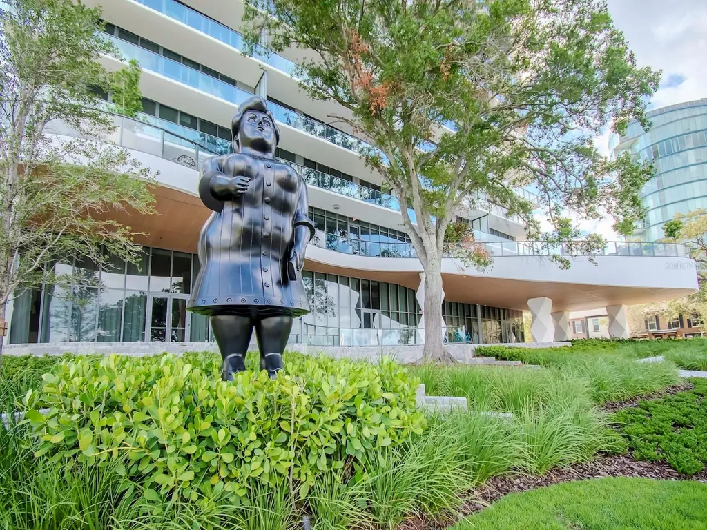 3020 W Santiago Street Tampa FL 33629