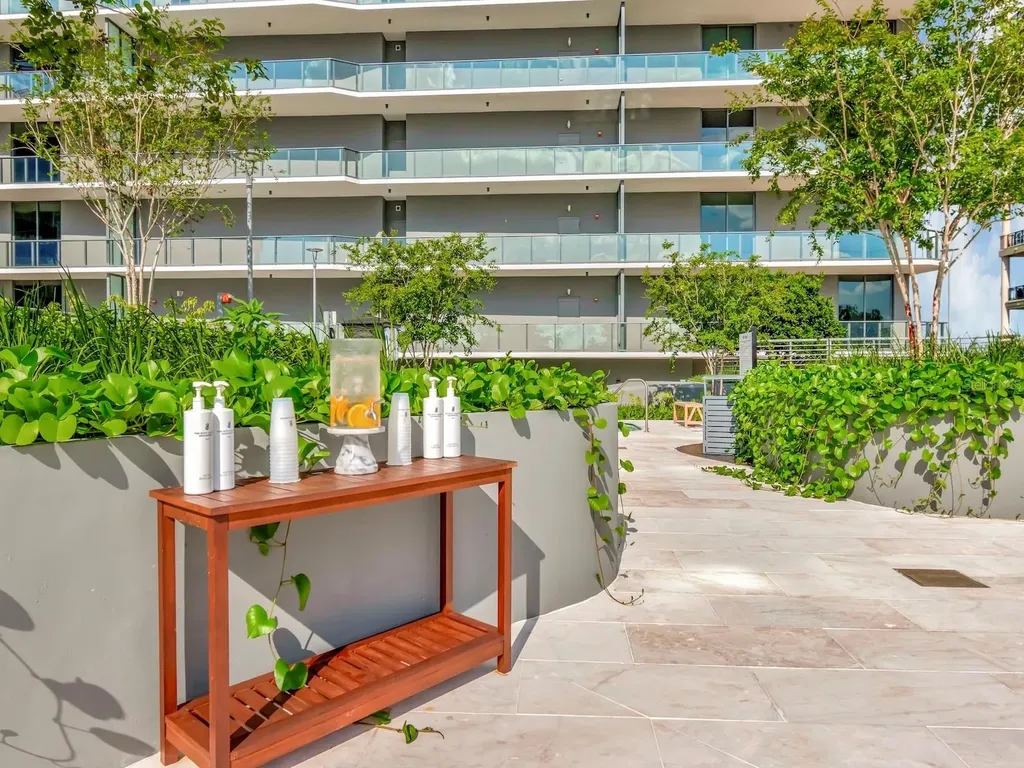 3020 W Santiago Street Tampa FL 33629