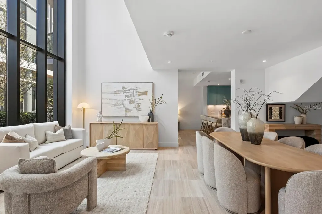 3020 W Santiago Street Tampa FL 33629