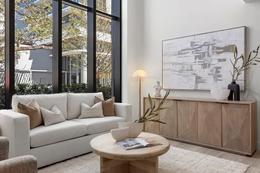 3020 W Santiago Street Tampa FL 33629