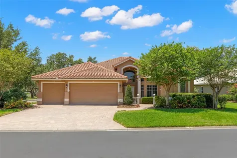 1160 Darlington Oak Drive NE St Petersburg FL 33703