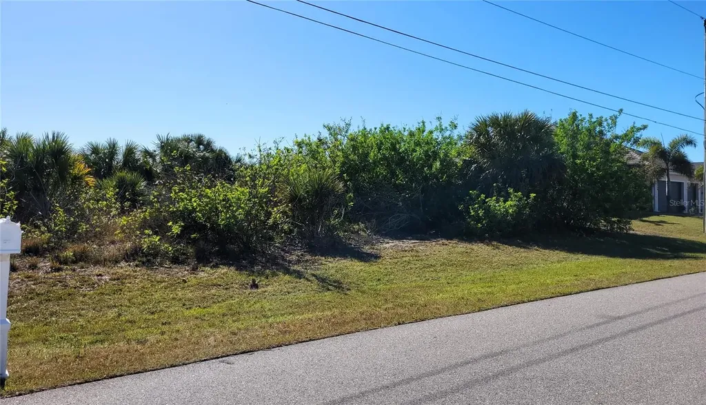 15762 Applewhite Circle Port Charlotte FL 33981