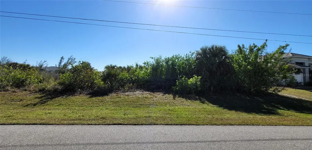 15762 Applewhite Circle Port Charlotte FL 33981