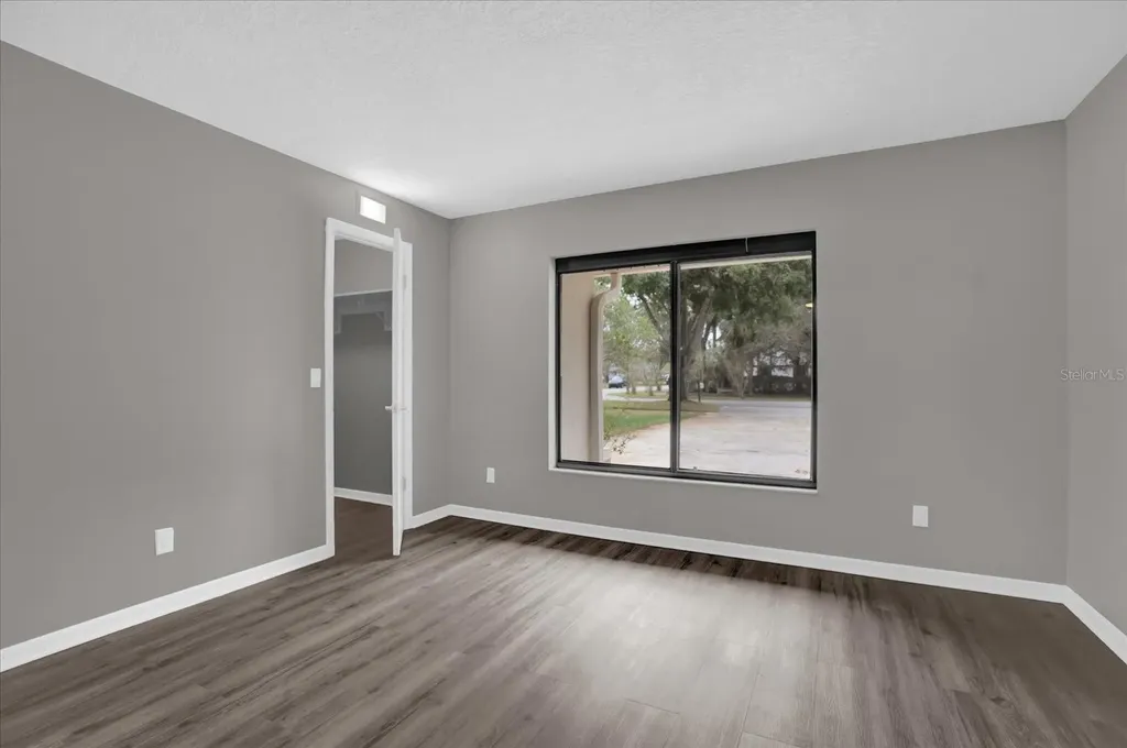 3966 Lake Mira Drive Orlando FL 32817