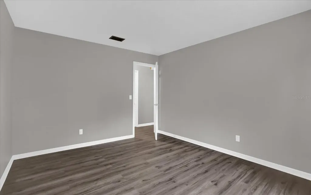 3966 Lake Mira Drive Orlando FL 32817