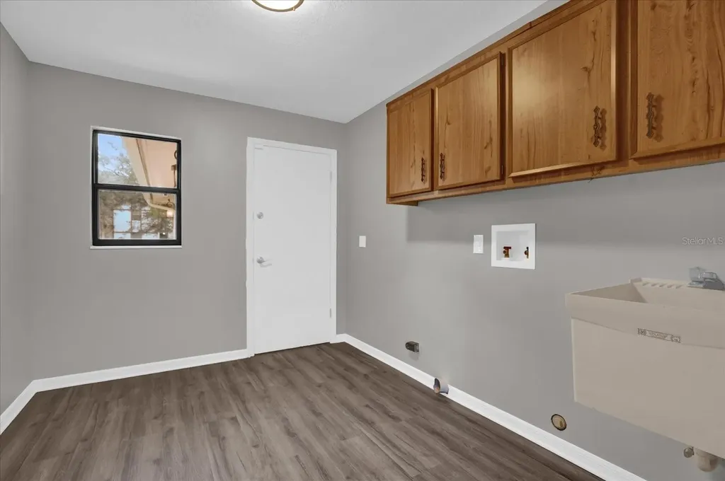 3966 Lake Mira Drive Orlando FL 32817