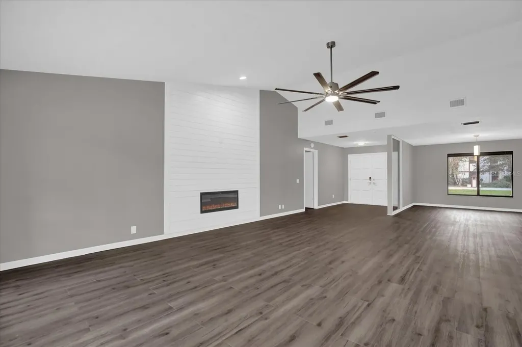3966 Lake Mira Drive Orlando FL 32817