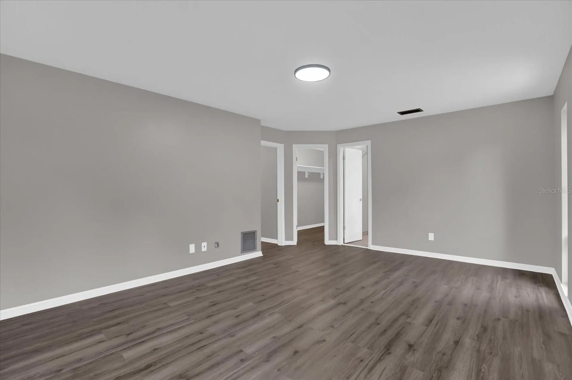3966 Lake Mira Drive Orlando FL 32817