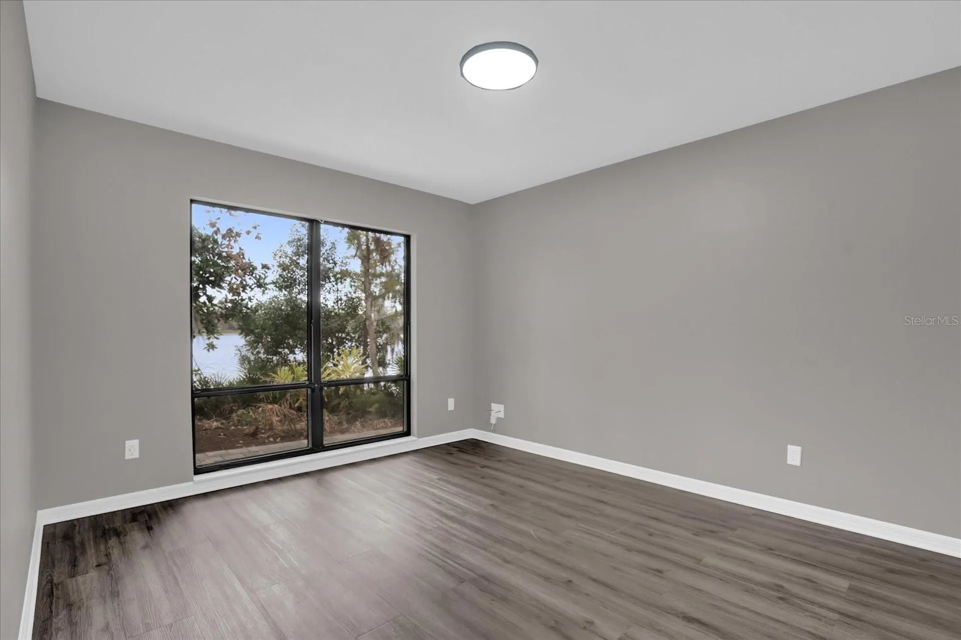 3966 Lake Mira Drive Orlando FL 32817