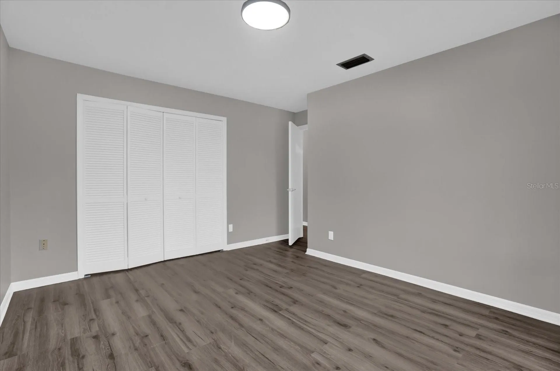 3966 Lake Mira Drive Orlando FL 32817