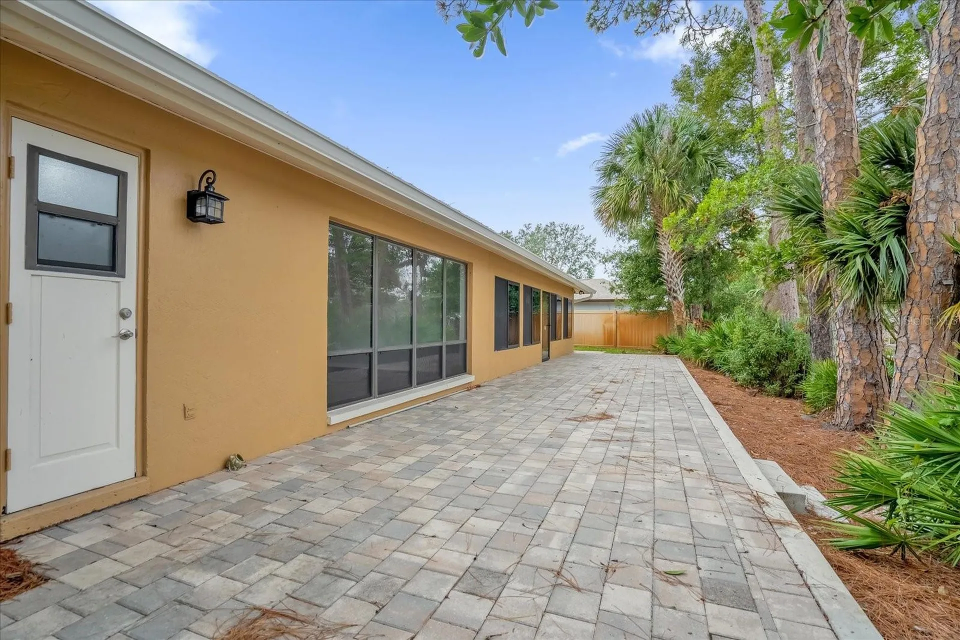 3966 Lake Mira Drive Orlando FL 32817