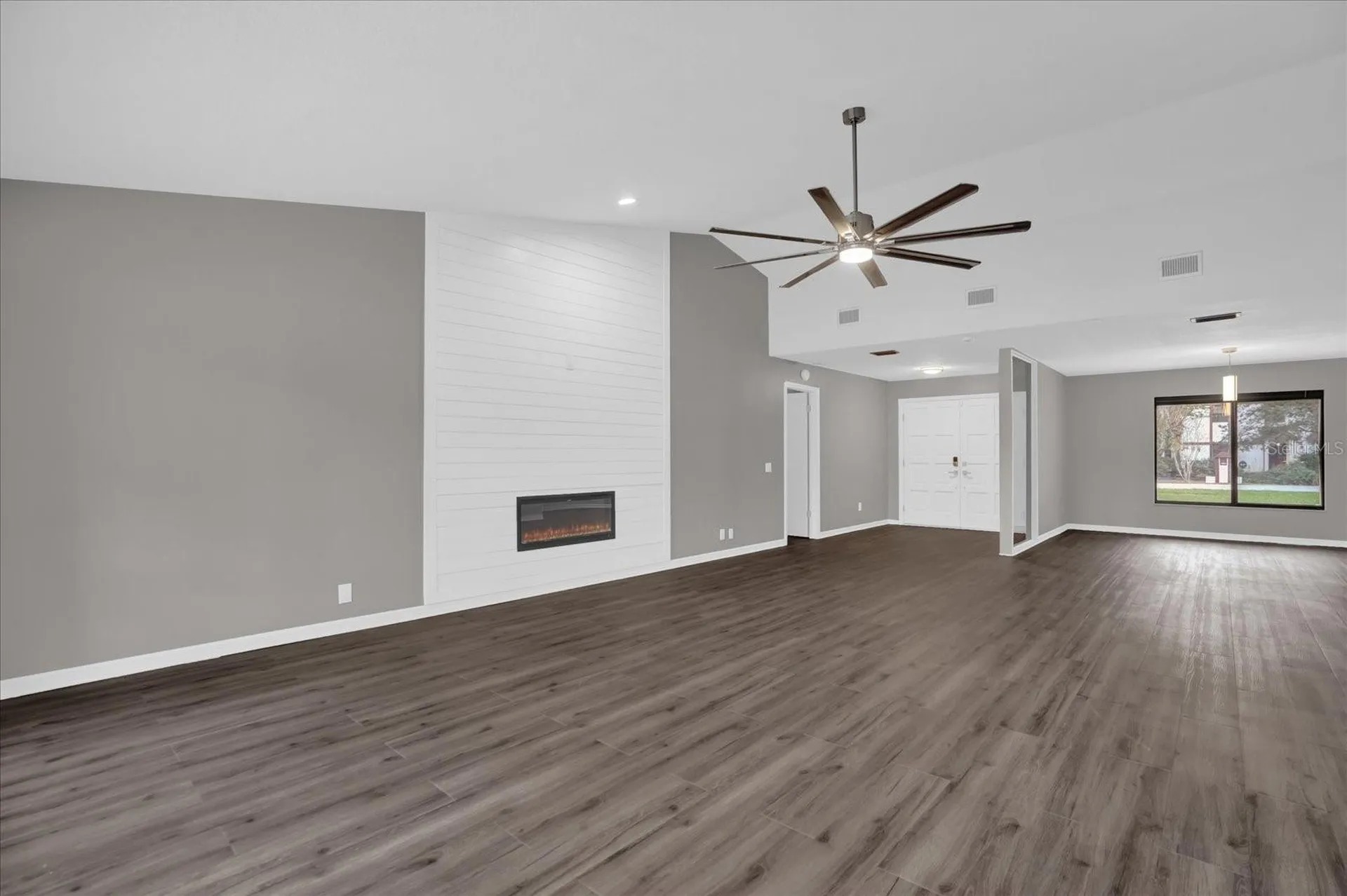 3966 Lake Mira Drive Orlando FL 32817