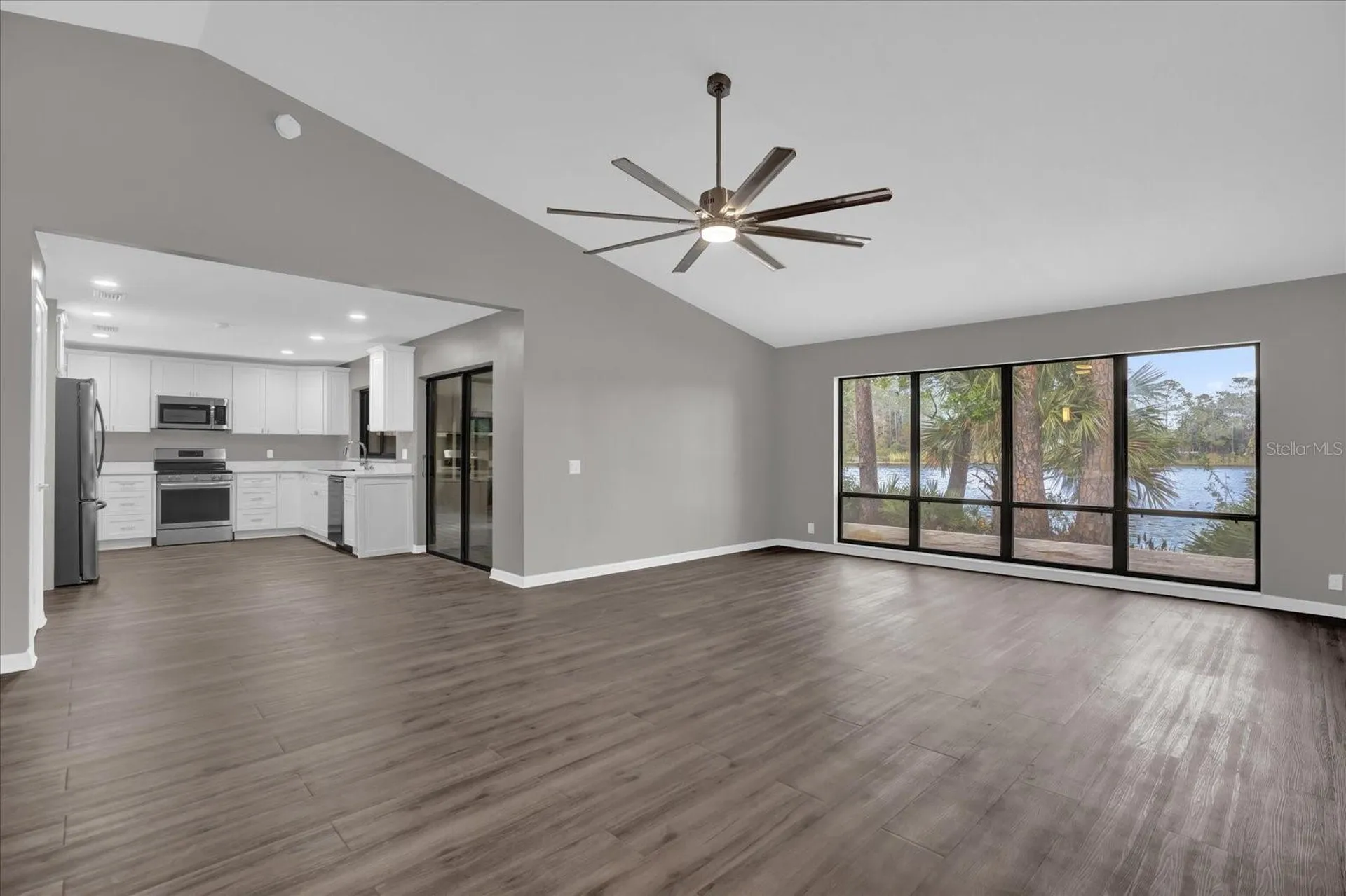 3966 Lake Mira Drive Orlando FL 32817