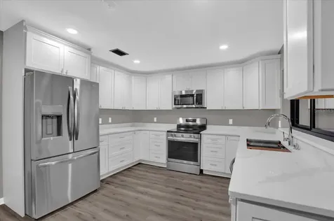 3966 Lake Mira Drive Orlando FL 32817